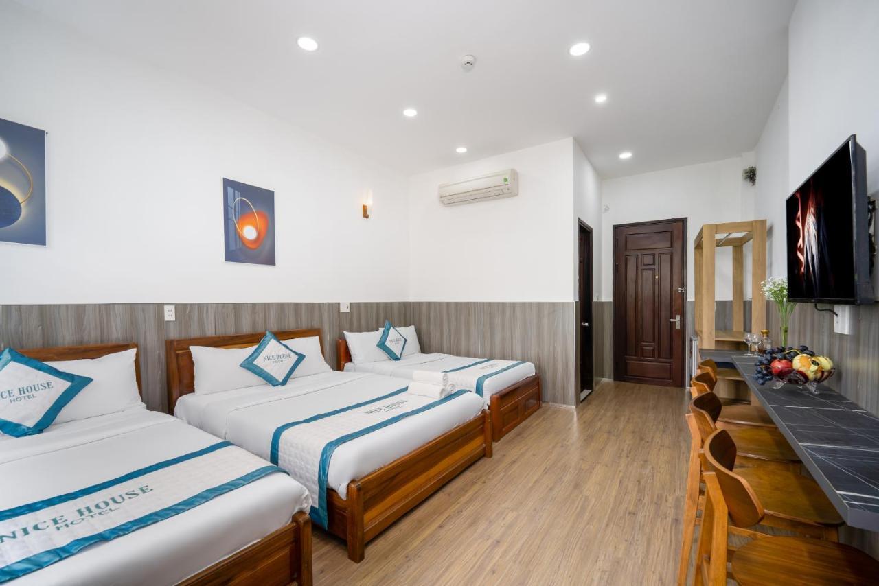 Nice House Hotel - Near My Khe Beach 岘港 外观 照片